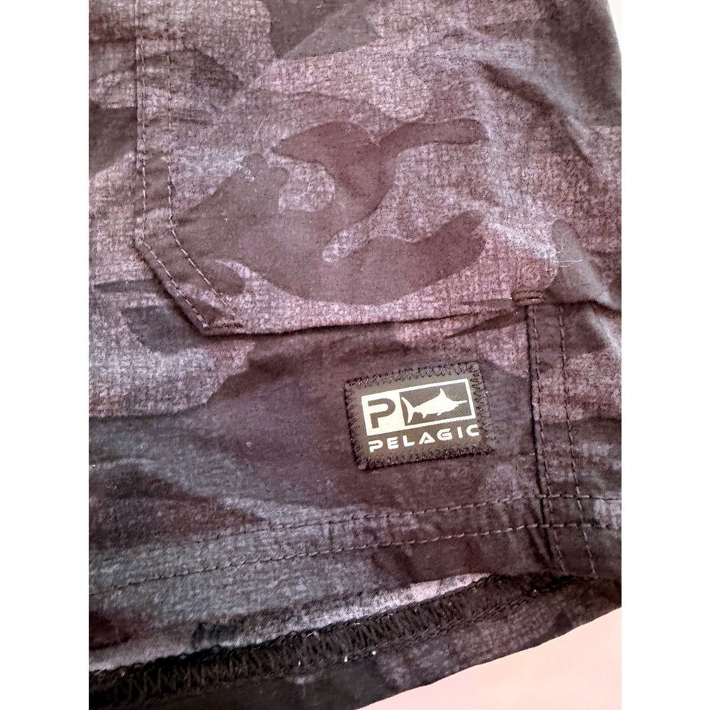 Pelagic Mens Hybrid Cargo Shorts Grey Camo Fishing Outdoor Stretch Size 34 - Picture 3 of 9